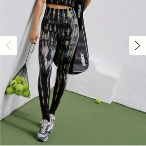 NWT Spiritual Gangster Tie Dye Love Sculpt Leggings Sz XS/S